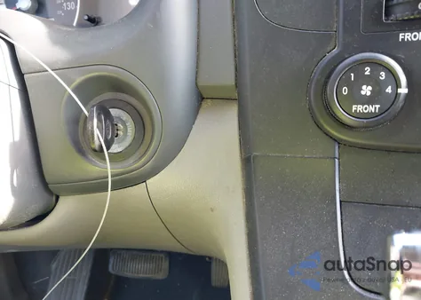 2010 Kia Sedona Lx z USA, uszkodzony, nr VIN KNDMG4C38A6330588